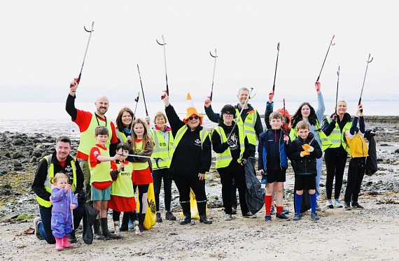 image of litter pickers